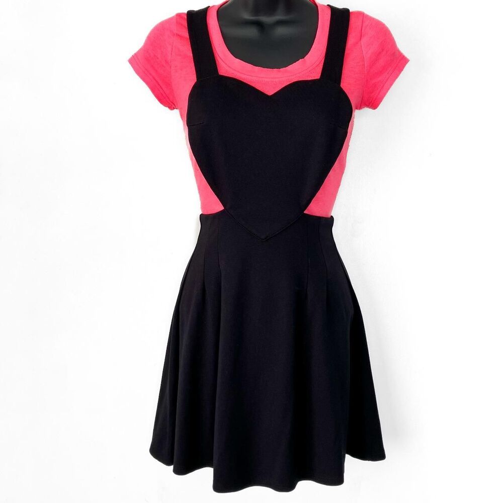 SOLD Retrolicious Cupid Jumper - Black Heart Bib Pinafore Mini Skater Dress - Picture 1 of 7